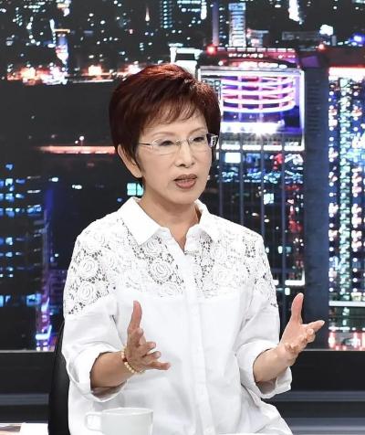 洪秀柱的嘴脸终于藏不住了！洪秀柱这次把话挑明了，说统一是目标不是口号。