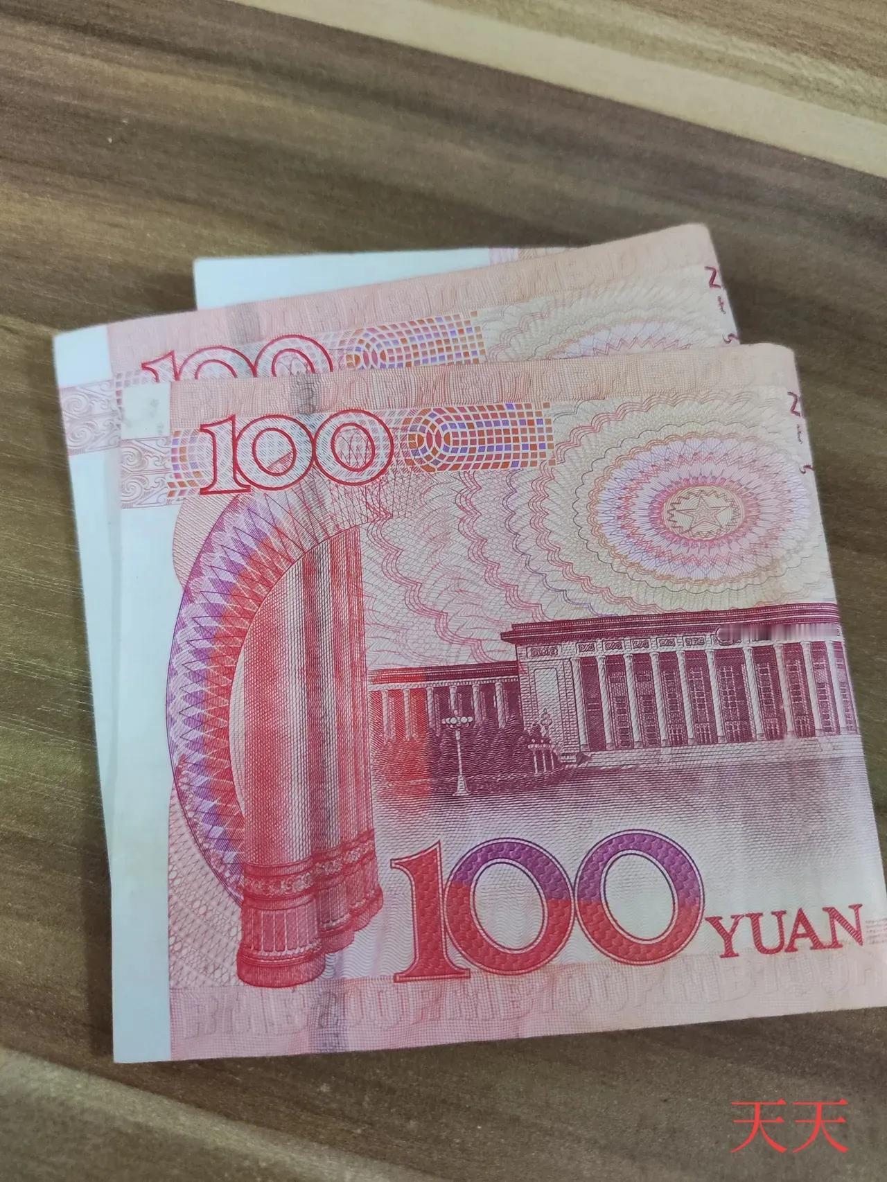 大家发现了吗？借钱这事儿，简直是人性照妖镜，借出去的是情分，收回来的大概率是