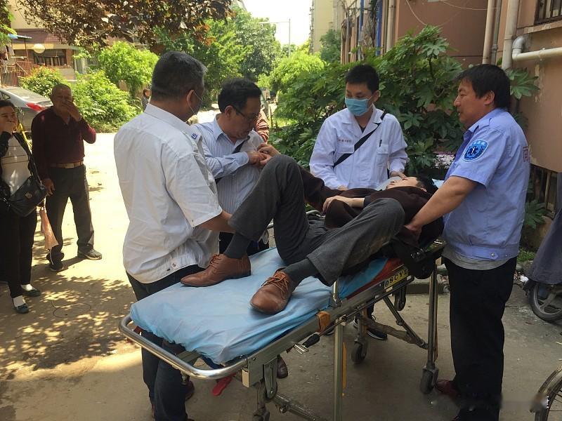 54岁男子猝死，早睡不熬夜、天天晨练，却因2个“好习惯”丢了命！他不抽烟不喝