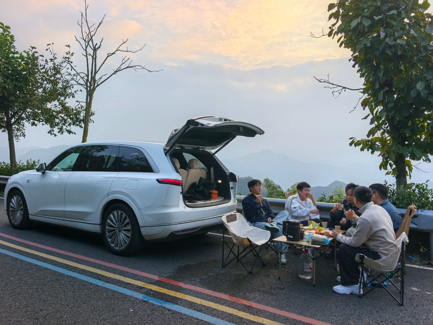 哪个瞬间让你觉得这车值了​说到这个话题，那必须是我的乐道L90了每次有需求，这