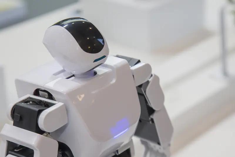 未来的机器人会比人类更聪明吗？这是个超火的话题。从现状看，机器人确实有厉害之处