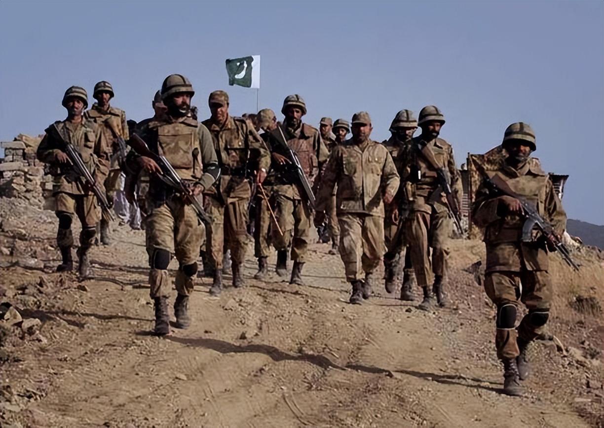 破坏中巴经济带必死！中巴一口气击毙216人，中方回应给巴铁吃下定心丸。新华社