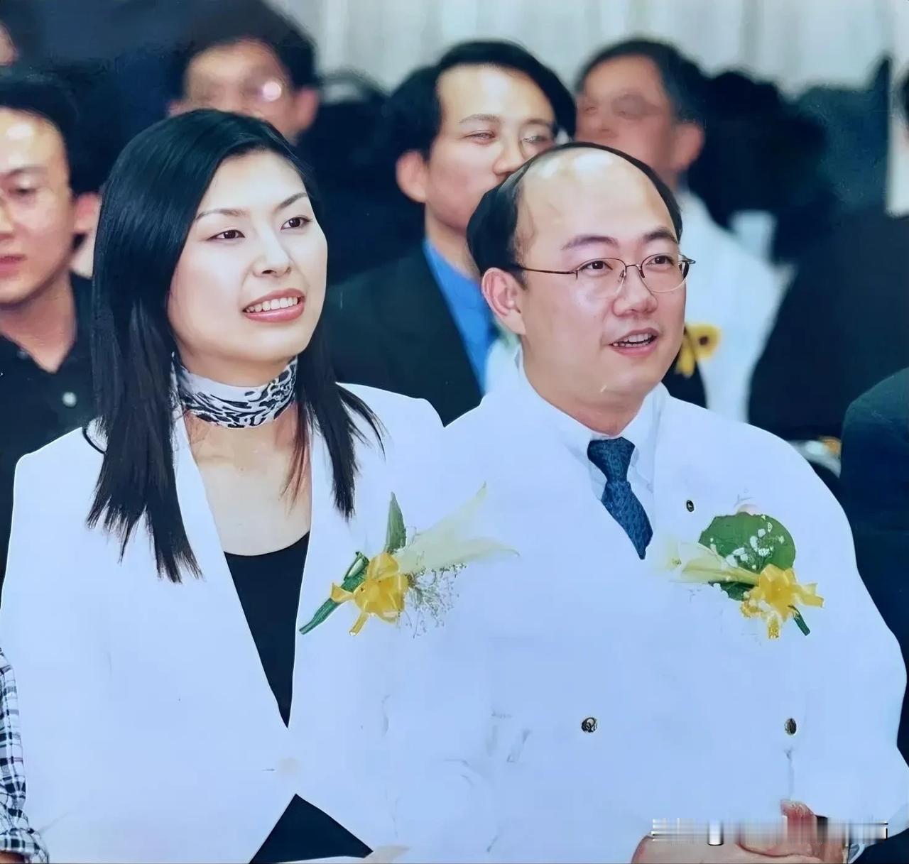 郑丽文与郭正亮！当年这两人还是同一个党，不过现在两人都已退出！郑丽文1969年1