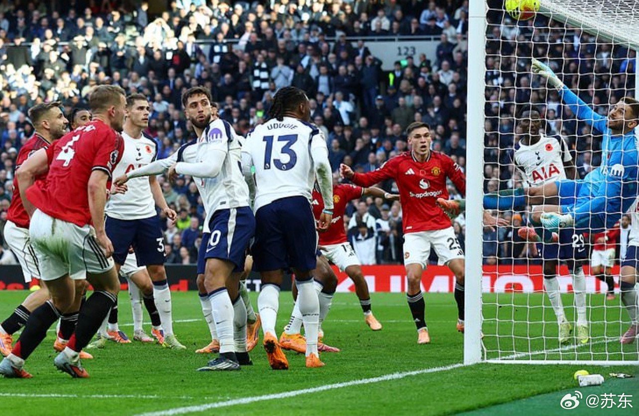 曼联还是很难，但毕竟连续五场不败。重要的不是这一分，而是曼联那个红魔的“神”开始