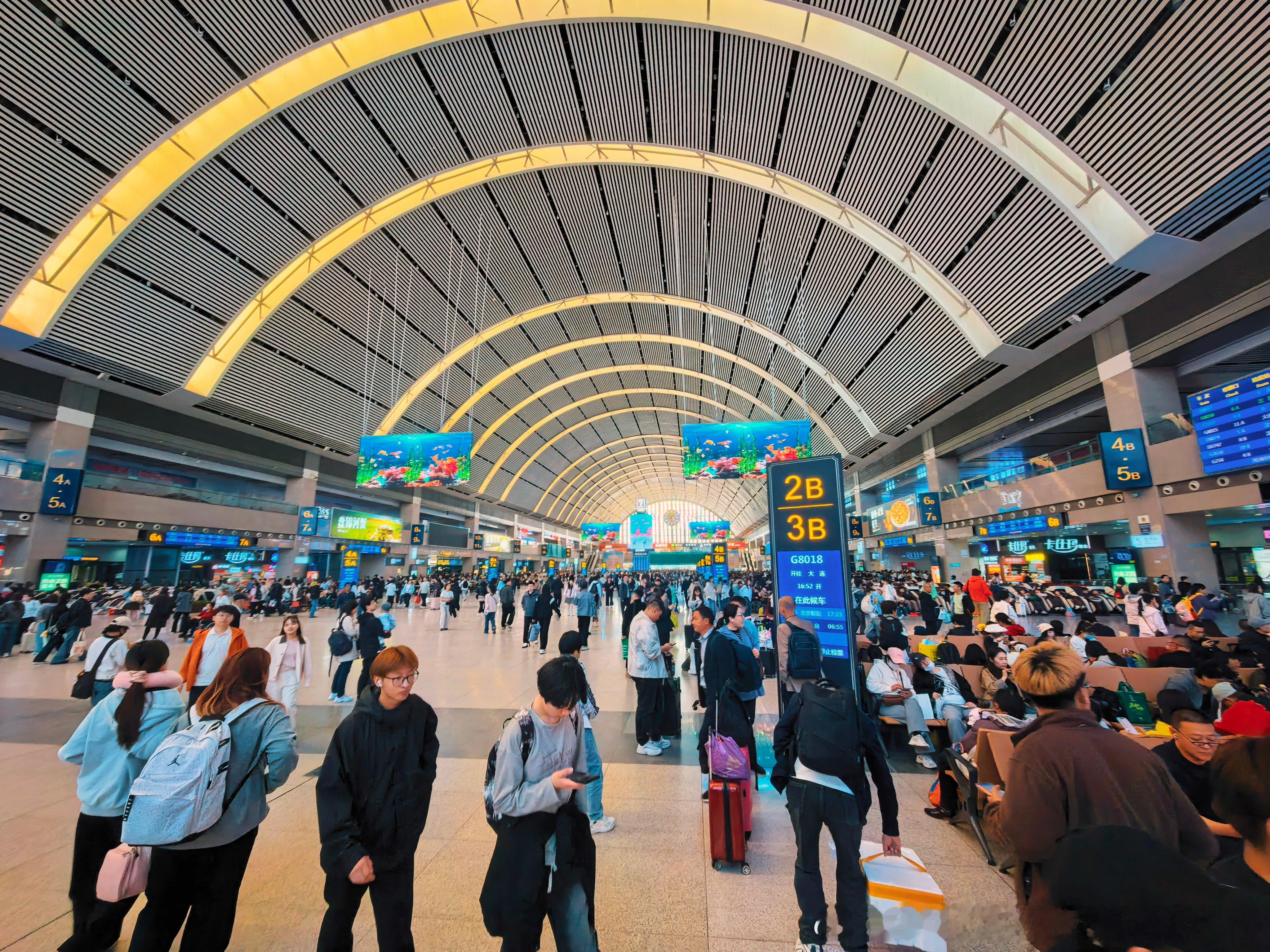 沈阳地铁沈阳铁路网友投稿:2026年4月26日(周日)沈阳地铁及沈阳火车站客