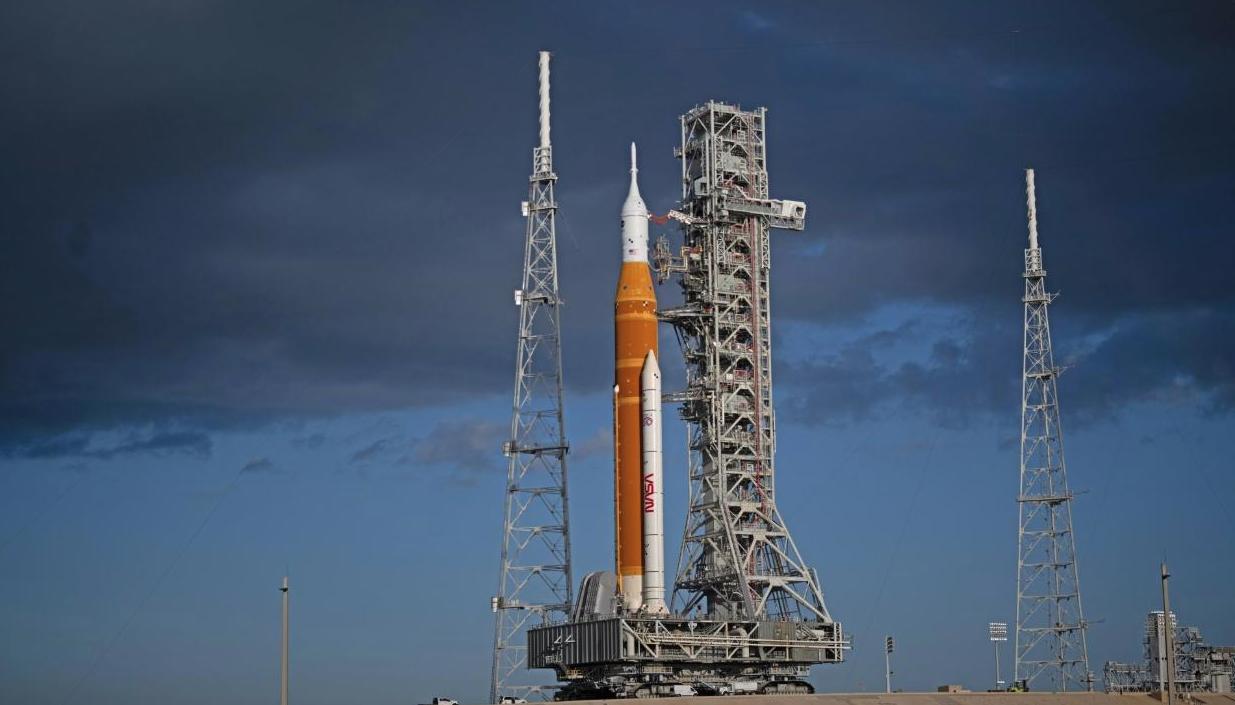 阿波罗登月图纸还在，美国为啥不重启老技术很多人都想不通，美国半个世纪前就把人