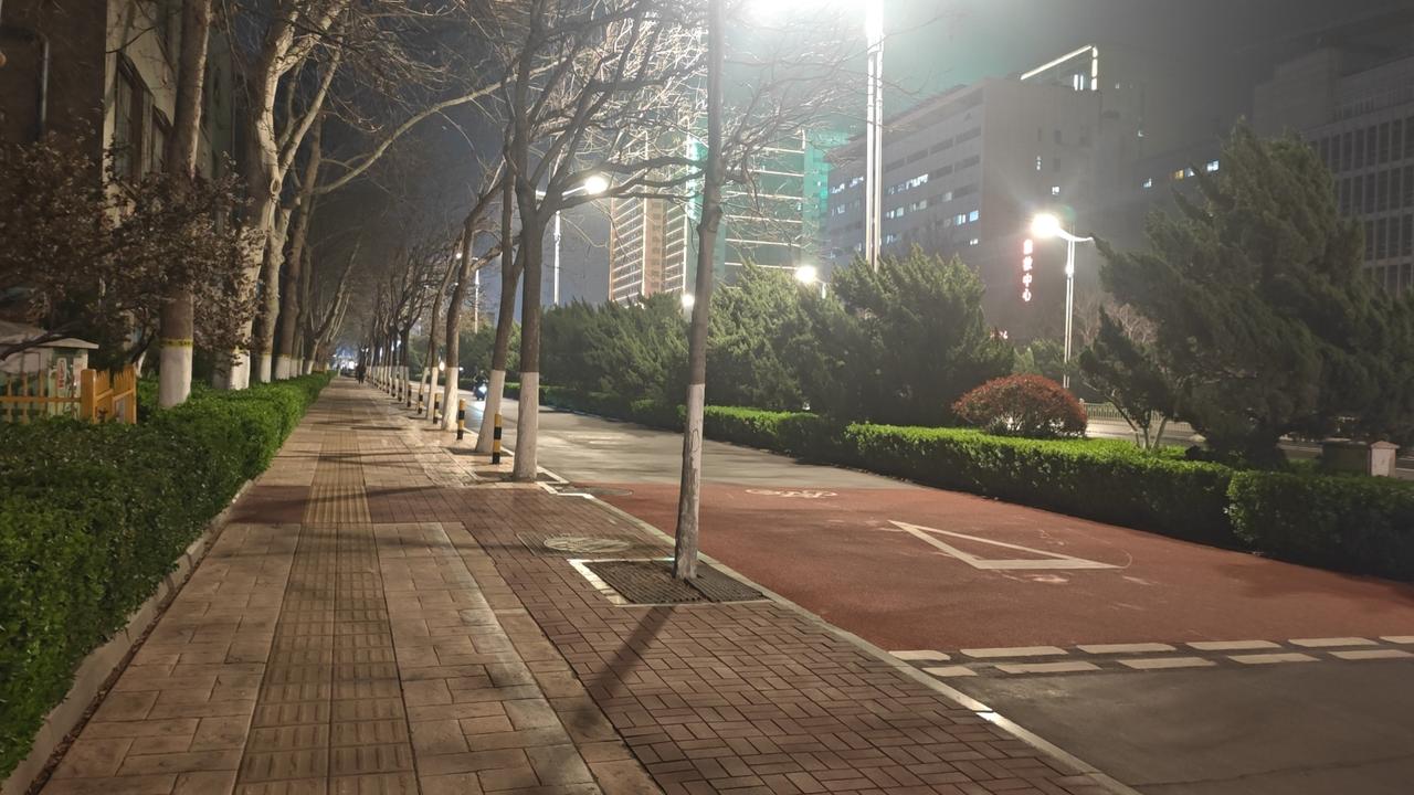 收拾行囊，收拾心情，走在路上，感受风景的美丽，感受祖国大好河山，旅游让我改变，旅