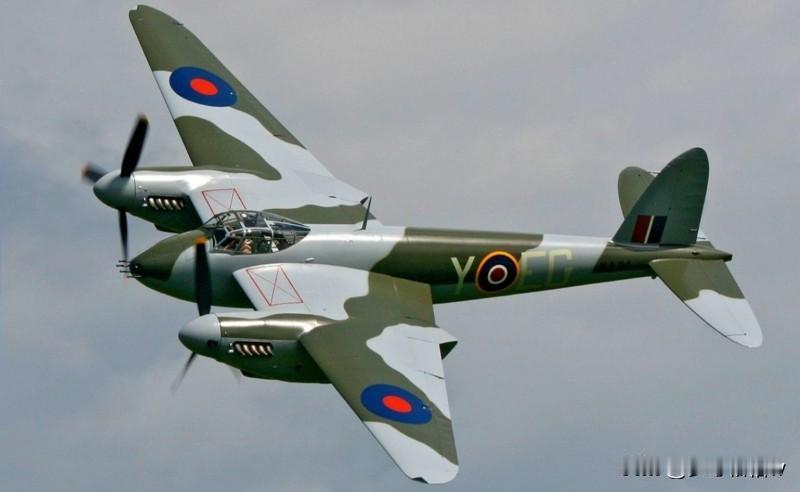 约翰国航空工业的杰作“蚊”式飞机采用胶合板制作并不仅仅因为当时约翰国国内铝的短缺