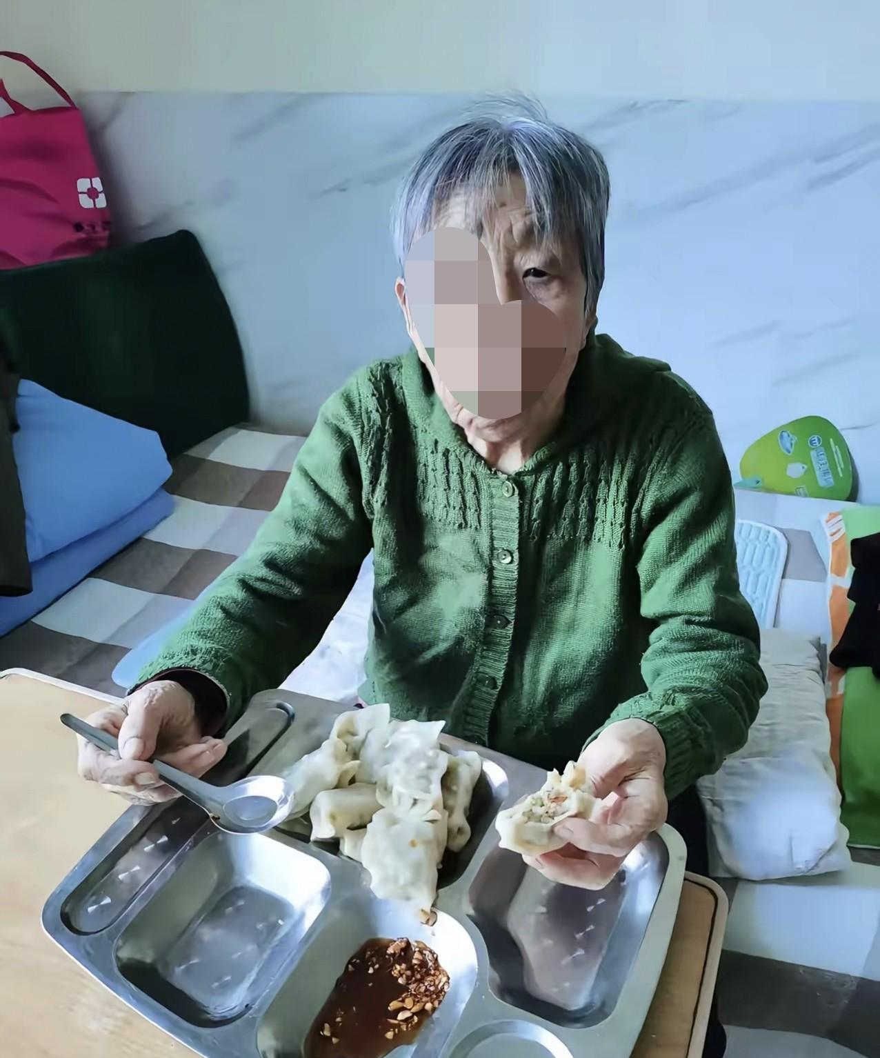 低端养老院，老人生活如何？当子女的该多去看看，并不是将老人送去养老院，就高枕无忧