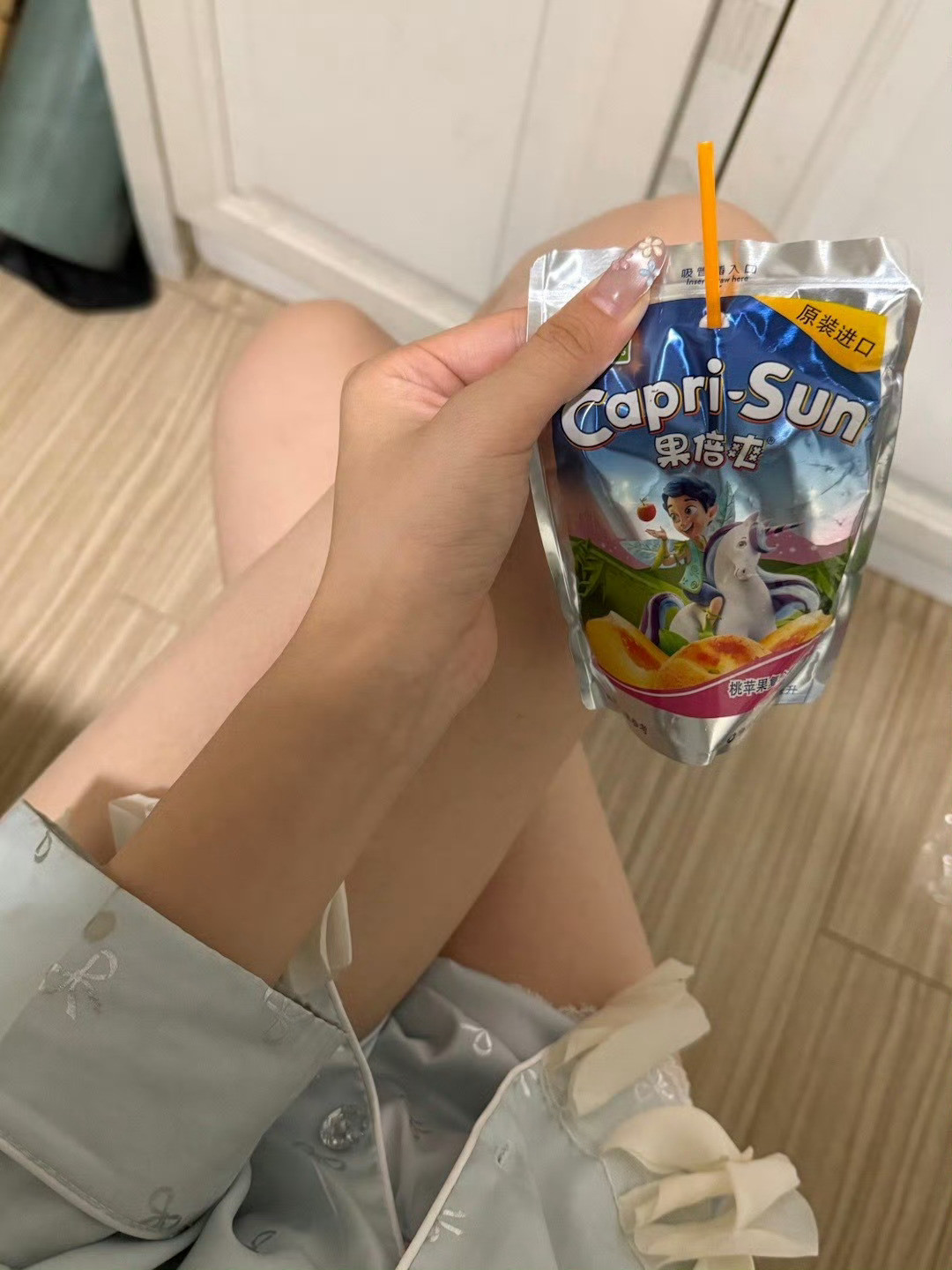 别人都是月光族我是月中族