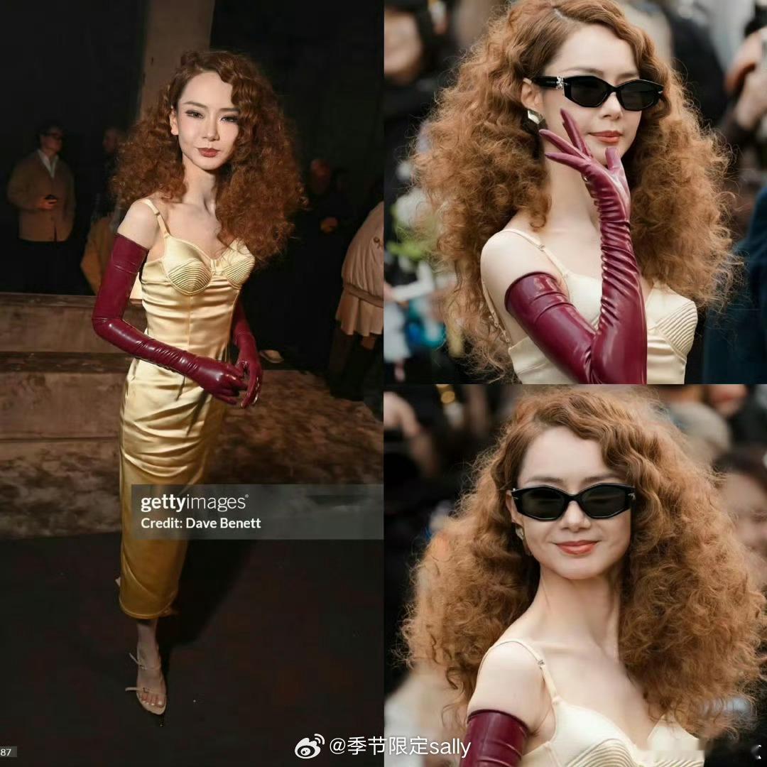 美人迟暮啊[笑着哭]戚薇的脸最后一张时期特别美戚薇G社好离谱​​​