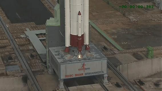 印度火箭开年大戏就丢人，搭载16颗卫星上天布朗运动，间谍卫星直接废了印度空间