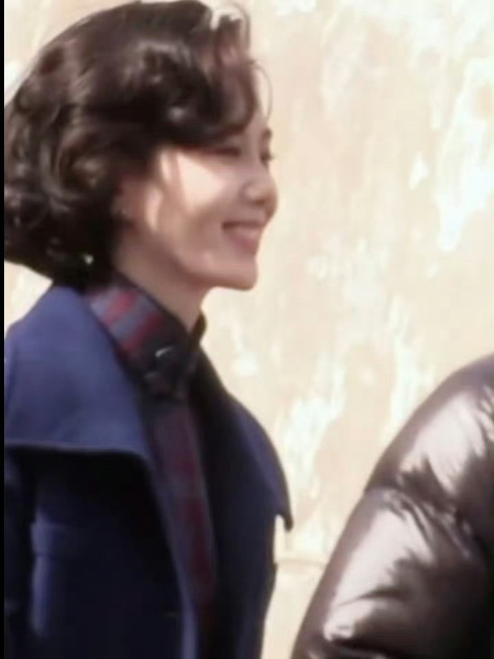 千里江山图开机民国剧，刘诗诗的17年的《黎明决战》就很惊艳，时隔8年，刘诗诗再演