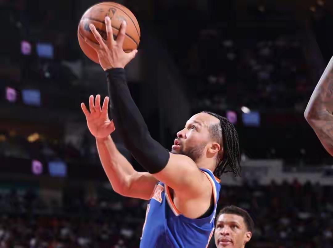 常规赛收尾阶段，东西部各有两支球队在演戏！东部尼克斯和骑士互演，是都想次轮避