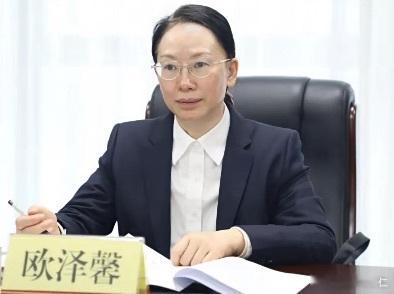 广西壮族自治区纪委监委驻广西农商联合银行纪检监察组组长欧泽馨，被撤销党内职务。欧