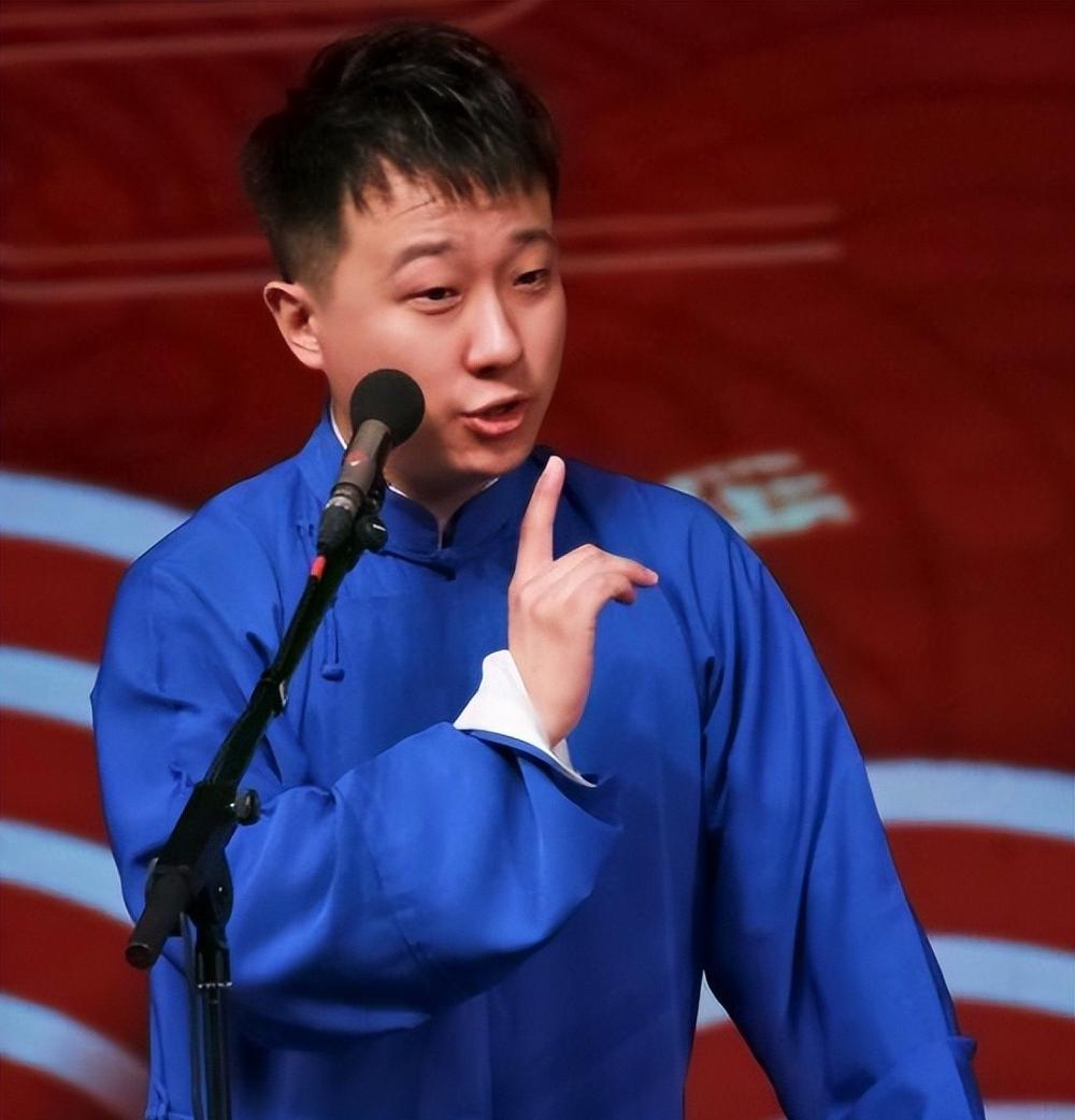 【张鹤擎再受郭德纲重用，疑似打脸钱城大师，对此你怎么看？】近日，有网友发现德云