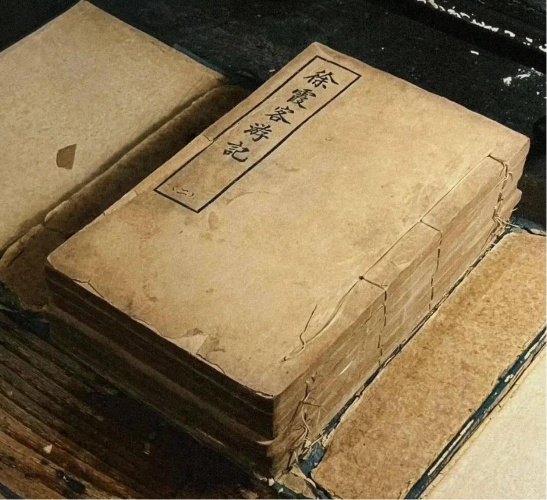 中国最著名的旅行家徐霞客，死后仅四年，全家二十多口人被自家的家奴一夜之间屠杀殆尽