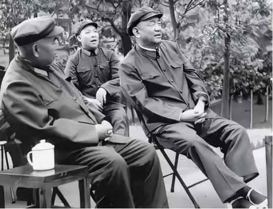 1952年底，志愿军总部发生了一件极其罕见的奇事，一份刚从前线递上来的战报，硬生