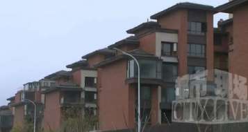 “都是出轨惹的祸！”福建泉州，男子还没有跟原配妻子离婚，就在外头跟第三者生下了两