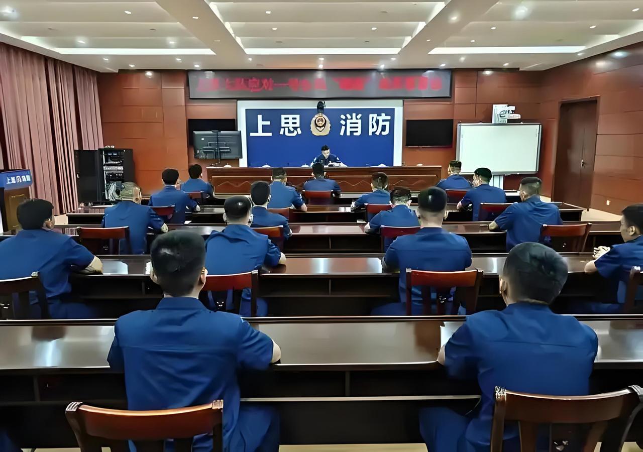 这两天经常看到广西防城港二级消防士这个职务，勾起了我的好奇心，二级消防士很厉害吗