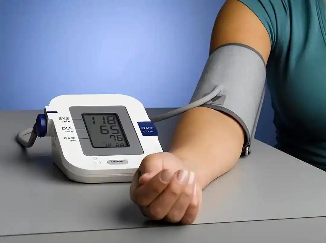 血压下降了10个毫米汞柱，口干口苦，头晕、乏力改善，找到你就看到了希望！大家好