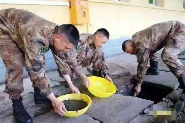 军营记忆：盘点那些年扛过的苦差事在部队，可不仅仅是手握钢枪，训练执勤，相