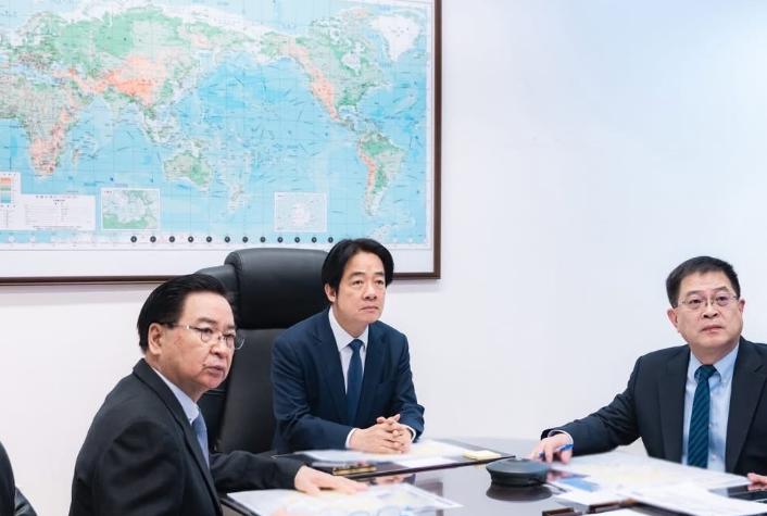 赖清德还在装腔作势！大陆为何突然发起这次军演？台湾网络民调显示，高达94%网友