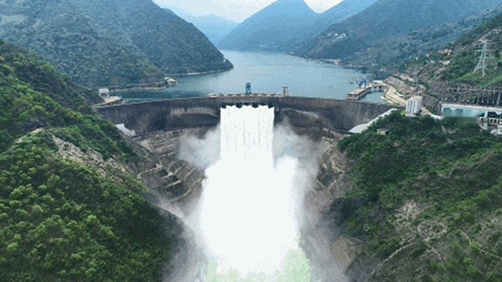 四川雅砻江上的超级“充电宝”：2028年投产，可供1.1亿家庭用电提到雅砻