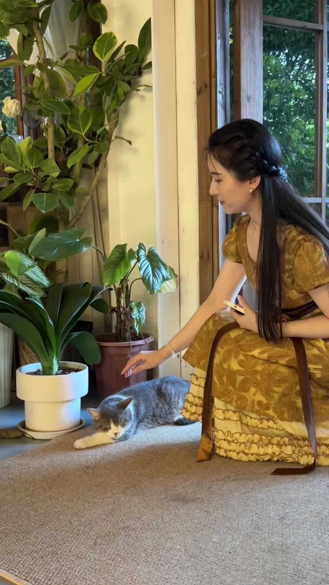 亲爱的中年少女，世界并不需要你完美无缺