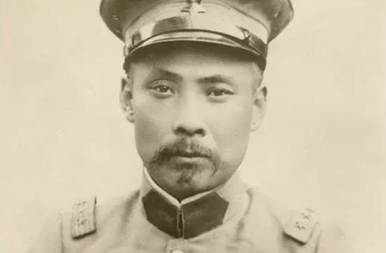 民国年间，北京城里流传着一个怪话——段祺瑞这个人，打过袁世凯，赶过张勋，三次