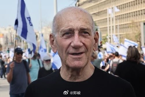 以色列前总理埃胡德·奥尔默特表示，他现在认为以色列对巴勒斯坦人民的无情攻击构成了