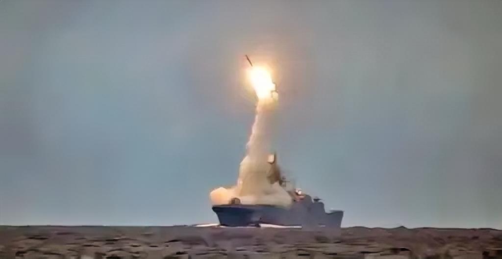 俄罗斯玩真的，不炸发电厂，不炸炼油厂：乌克兰这次真被炸到软肋2026年2月6日