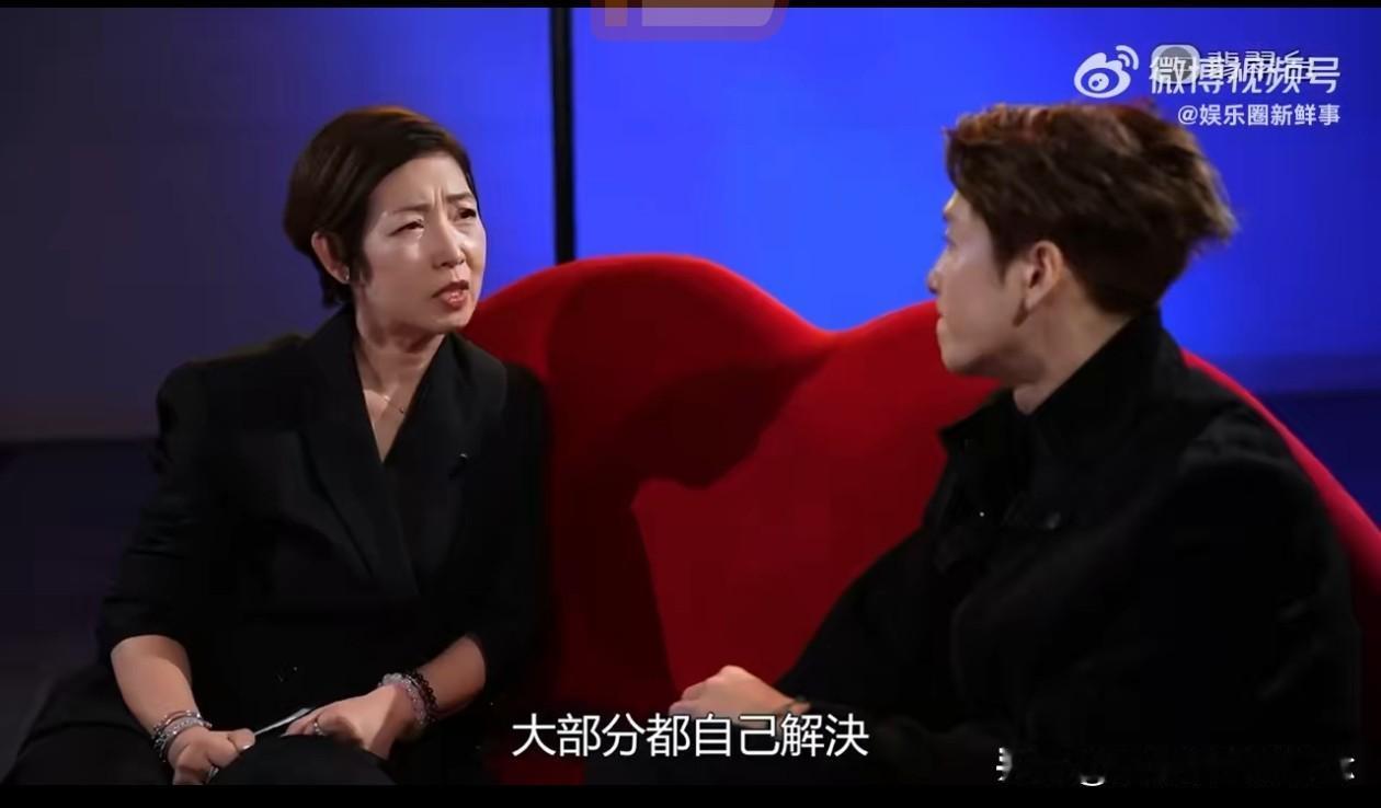 在娱乐圈没几个idol敢说这些吧，王嘉尔真是不把网友当外人，在节目中坦承单身