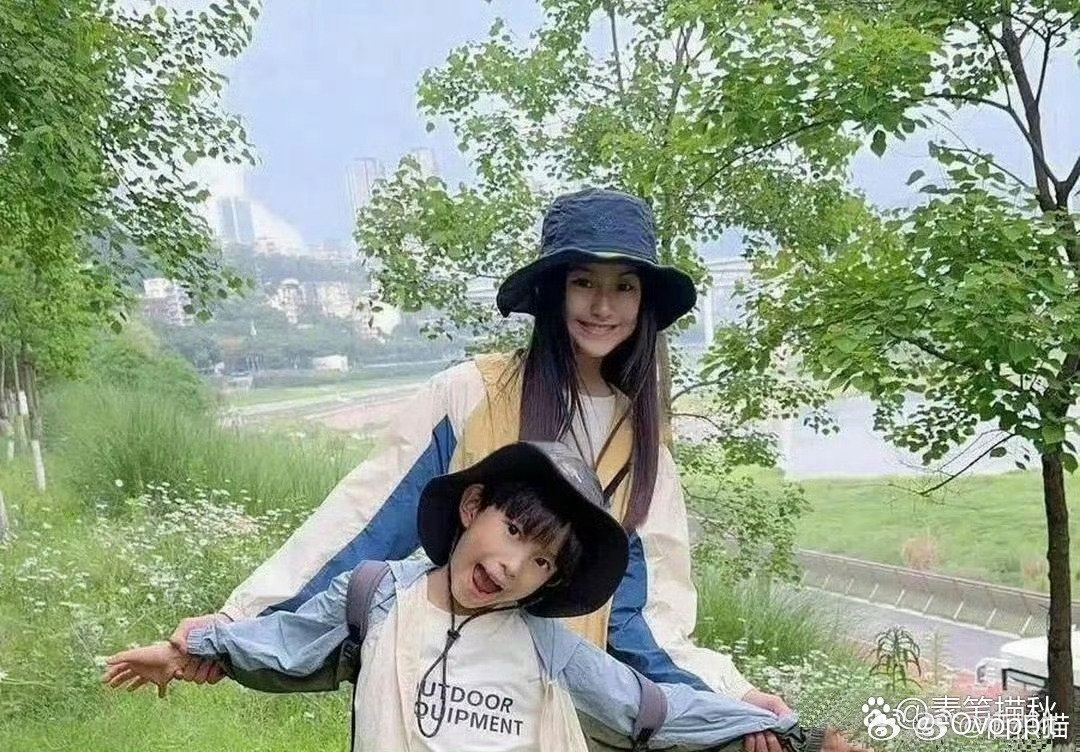 昆凌和周杰伦的女儿和儿子颜值好高啊还好随了昆凌​