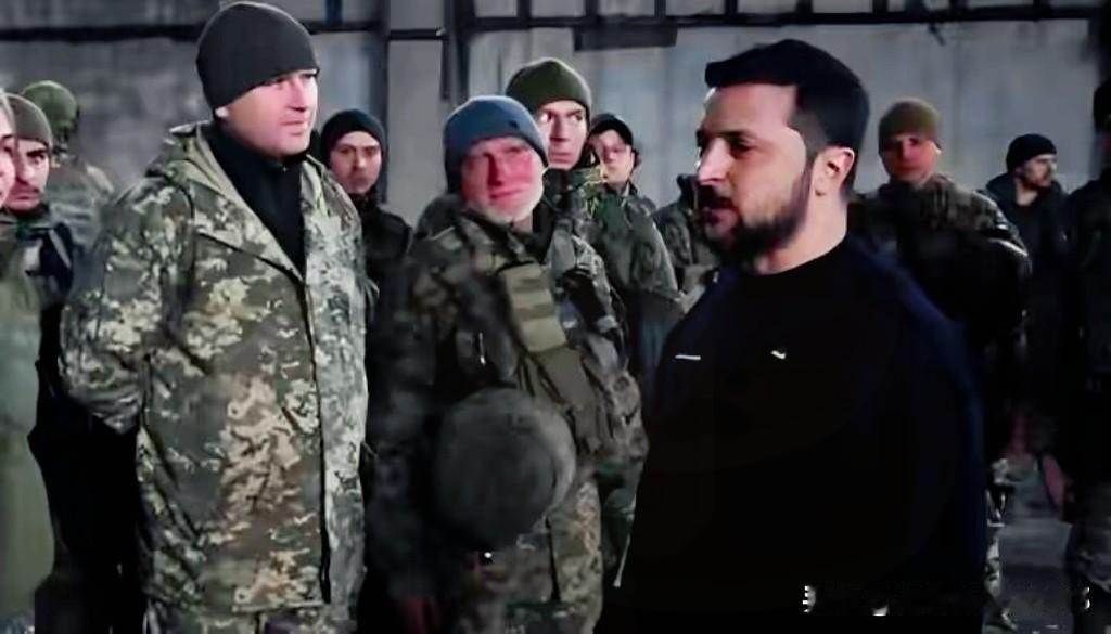 泽连斯基赌输了！敢炸俄洲际导弹基地，普京的报复直接打醒北约，180度转弯比翻书