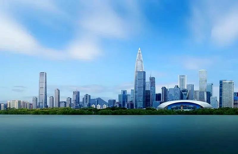 央视播报大湾区城市顺序为深圳—香港—广州，引发网友质疑广州是否“降级”，一条称“