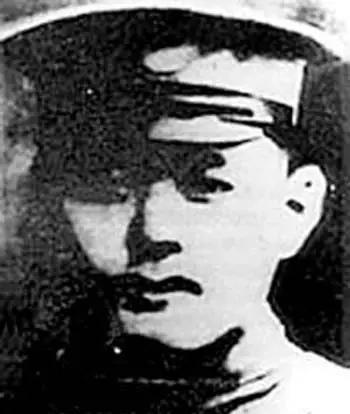 1931年春天，鄂豫皖苏区闹了一场大动静，张国焘坚持要在春耕时搞