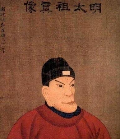 教科书上的朱元璋画像换了，猪腰子脸换成威武略胖的脸。他当和尚的时候几次饿晕在街上