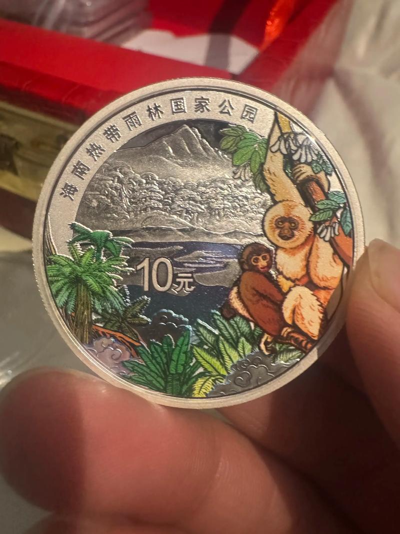 1月13日晚马年贺岁纪念币和纪念钞一发售就秒空，网络都被刷爆了。好多收藏者和市民