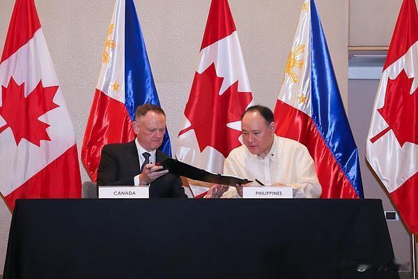 菲律宾彻底慌了？拉来加拿大“撑场面”，这操作太离谱！菲律宾这波真是“病急乱