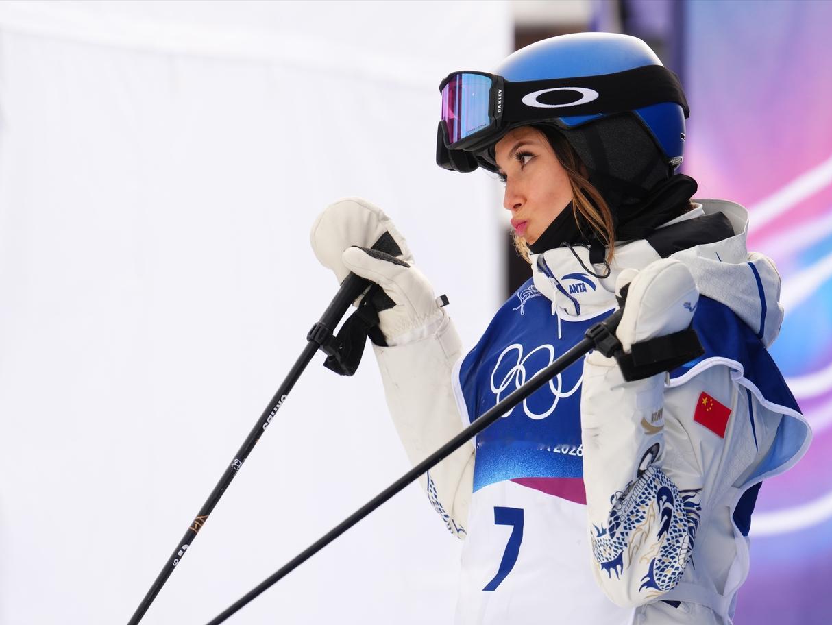 从5zp的角度，这个侧颜确实挺好看的谷爱凌决赛谷爱凌冬奥银牌热点解读