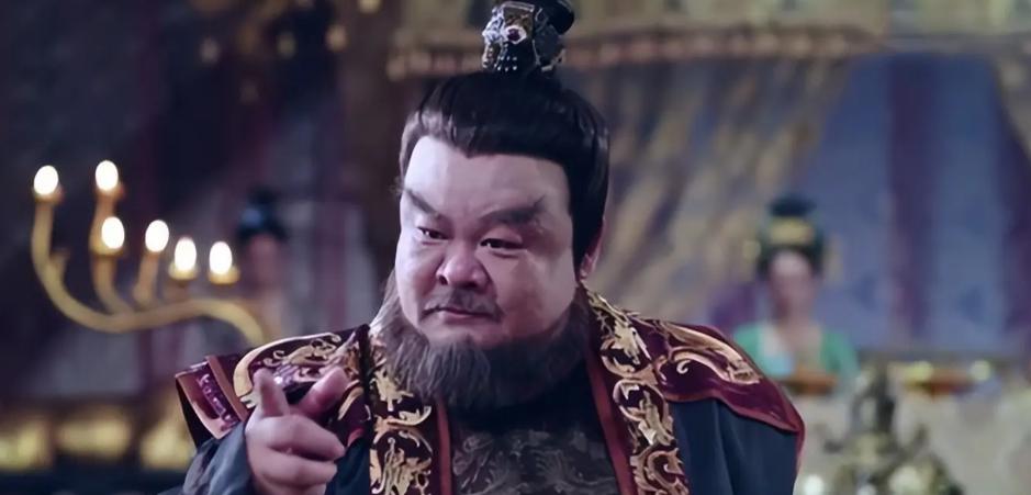 757年，安禄山被杀前夜，召小妾段氏服侍，段氏提醒：陛下可要小心了。“小