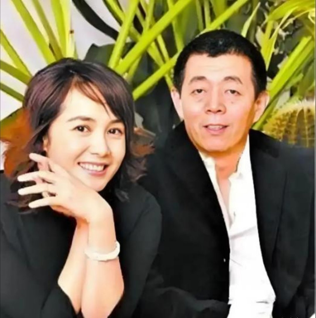 蒋雯丽顾长卫儿子堪称投胎天花板，网友：长得很有担当！把父母的全部缺点都承担下来了