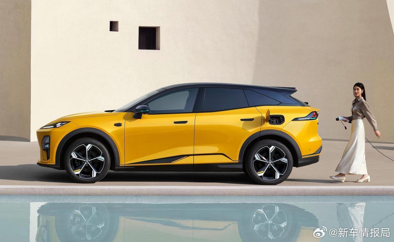 深蓝S07乾崑激光版官图新车情报局日前，深蓝汽车公布全新深蓝S07华为乾崑激光