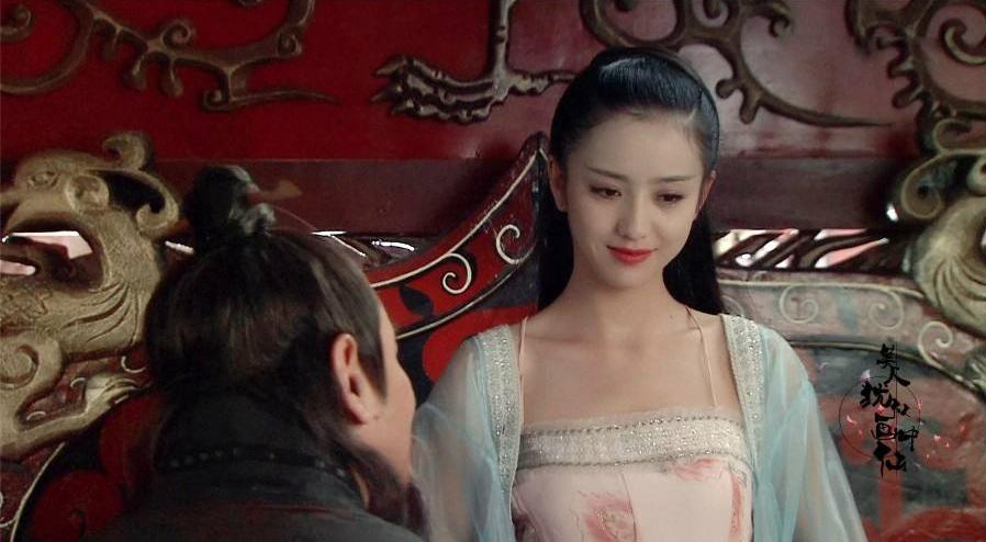 西汉末年，汉成帝后宫都玩腻了，赵飞燕说：“我妹妹赵合德，美艳无比，肥水不流外人田