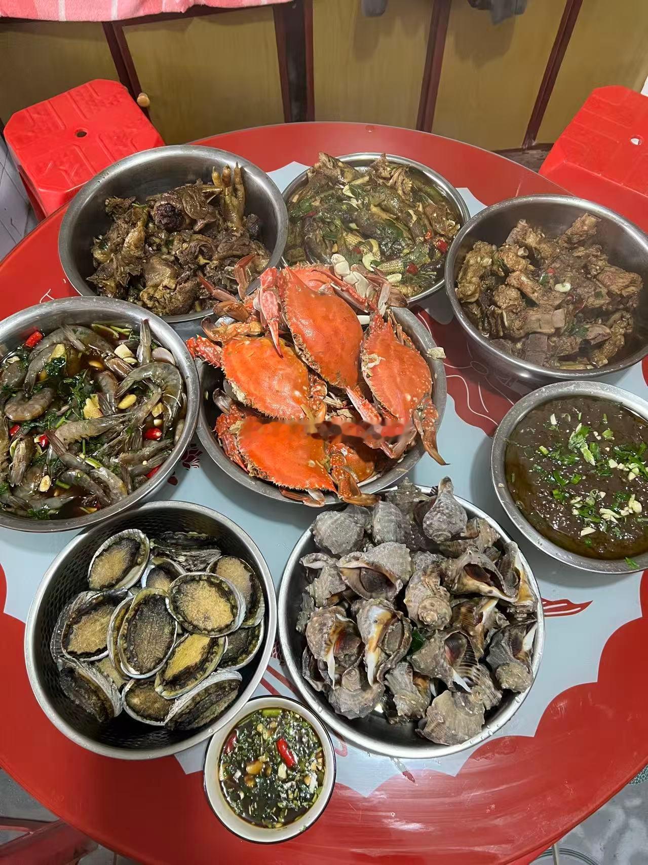 辽宁农村家庭聚餐[大笑]​​​