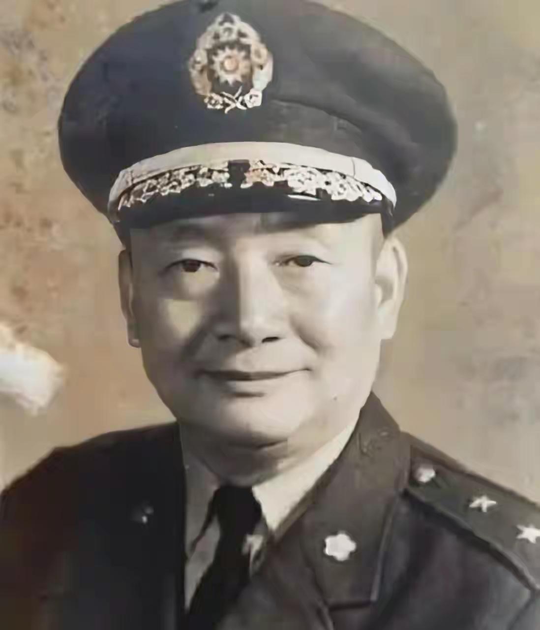 1948年6月，国民党上将刘汝明在军事会议上，将出言不逊的黄埔将领刘伯龙一拳打倒