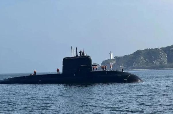 阿拉伯海传来一声巨响，巴基斯坦向沙特证明了实力：潜艇准确摧毁目标。中东多国再次见