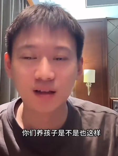 终于明白，王励勤为何不允许国乒主力恋爱了？看完周雨的哭诉就明白了。周雨在网上