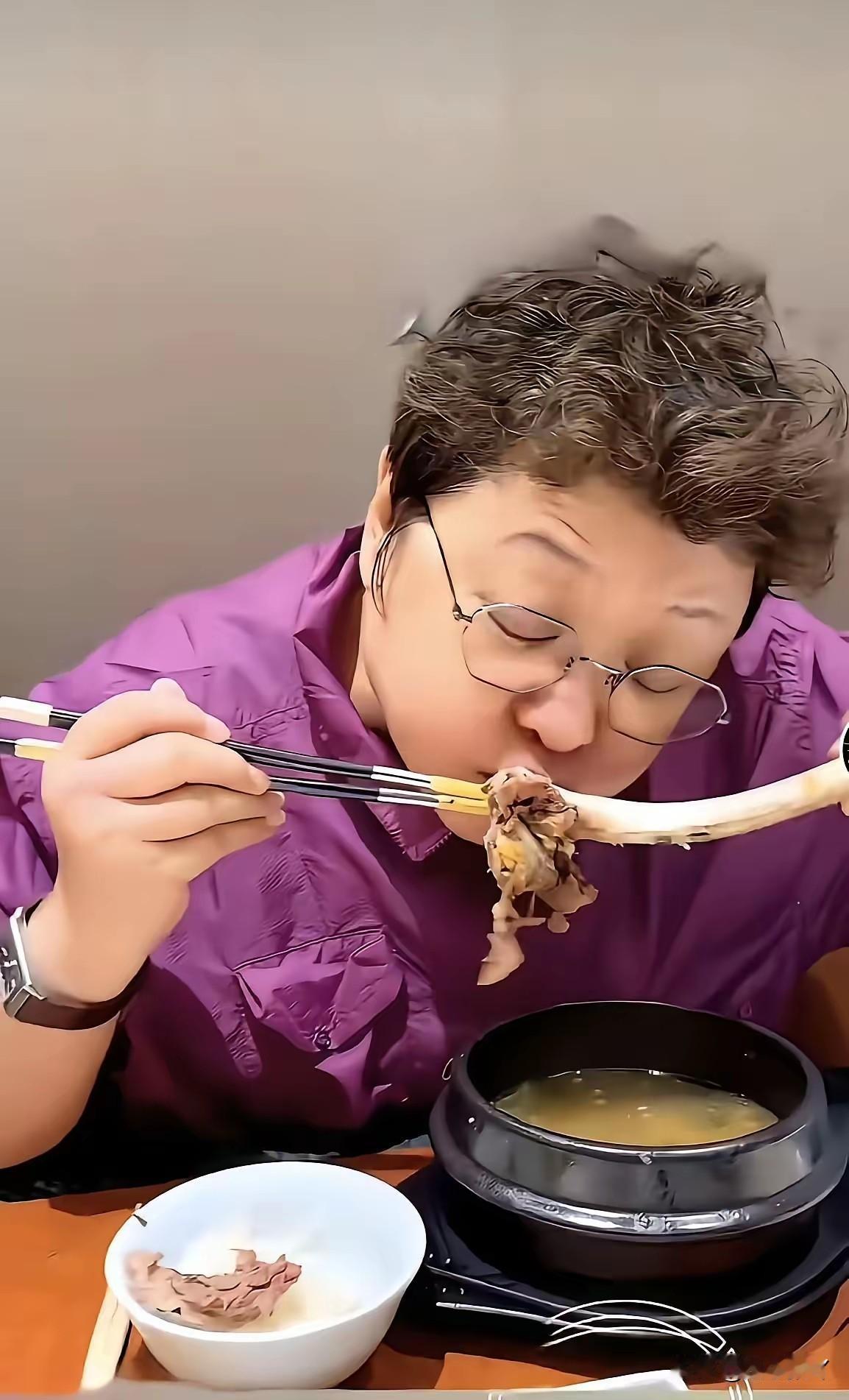 200万不少了，韩红是不可能捐太多的，原因有三个。第一个：银行理财还没到时间，